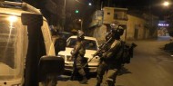 فيديو|| الاحتلال يعتدي بالضرب المبرح على عائلة الأسيرين نهاد ومحمد جادالله بالقدس المحتلة