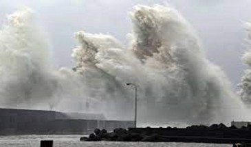 إجلاء نحو 46 ألفا من سكان جنوب اليابان بسبب إعصار «ماوار»