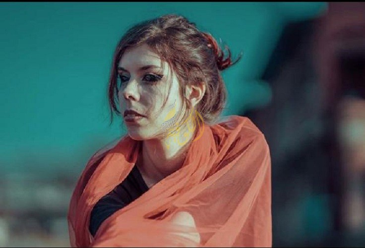 فقدت العارضة بصرها، عندما حاولت وشم عينيها لتصبحان بلون أسود بشكل كامل